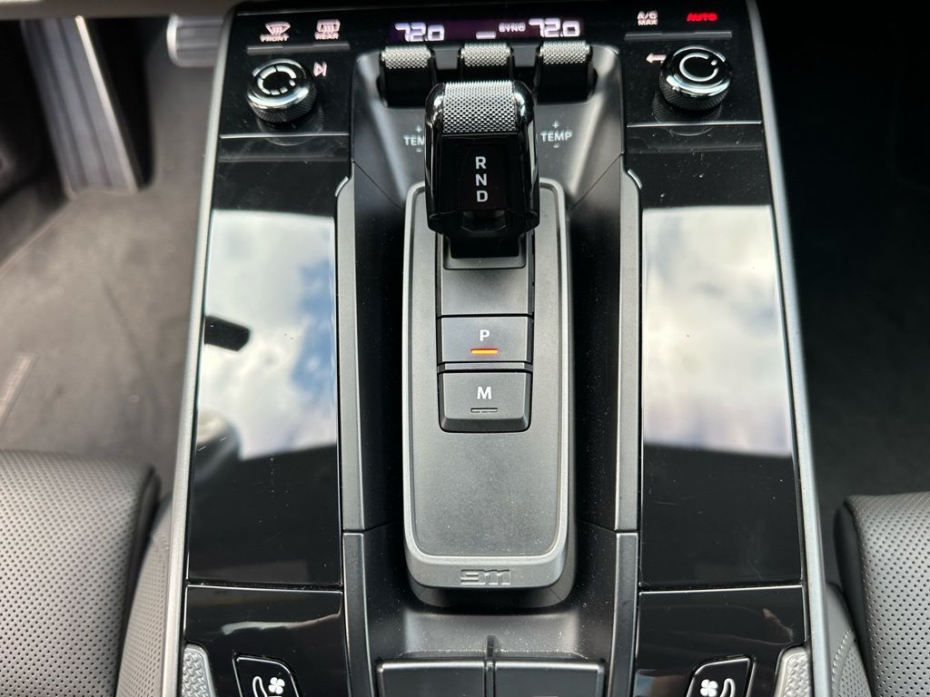 Thumbnail: 2020 Porsche 911 - 28