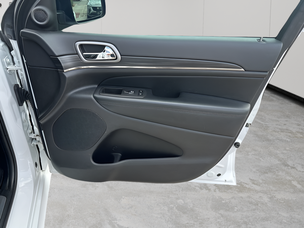 Used Car 2021 Jeep Grand Cherokee  Limited X For Sale Under $30,000 In Austin, Texas