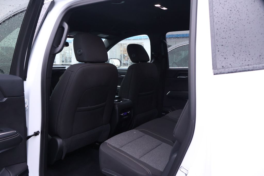 Thumbnail: 2025 GMC Acadia - 31