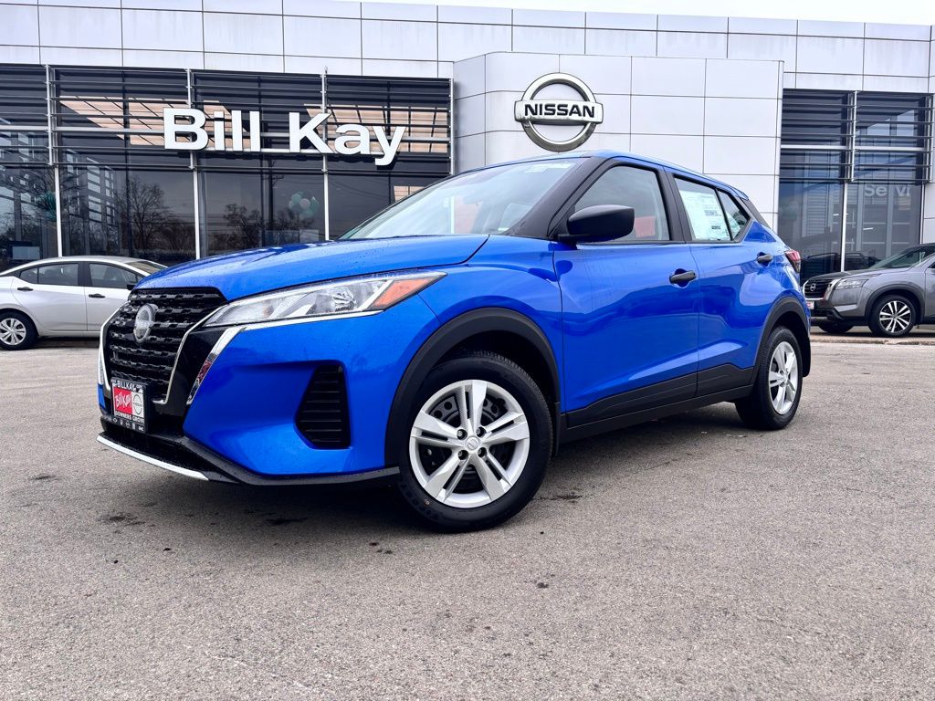 2025 Nissan Kicks Play S FWD