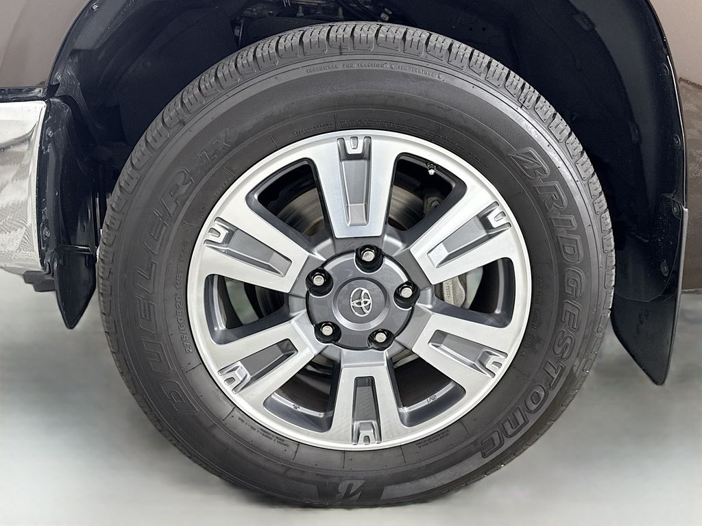Thumbnail: 2020 Toyota Tundra - 32