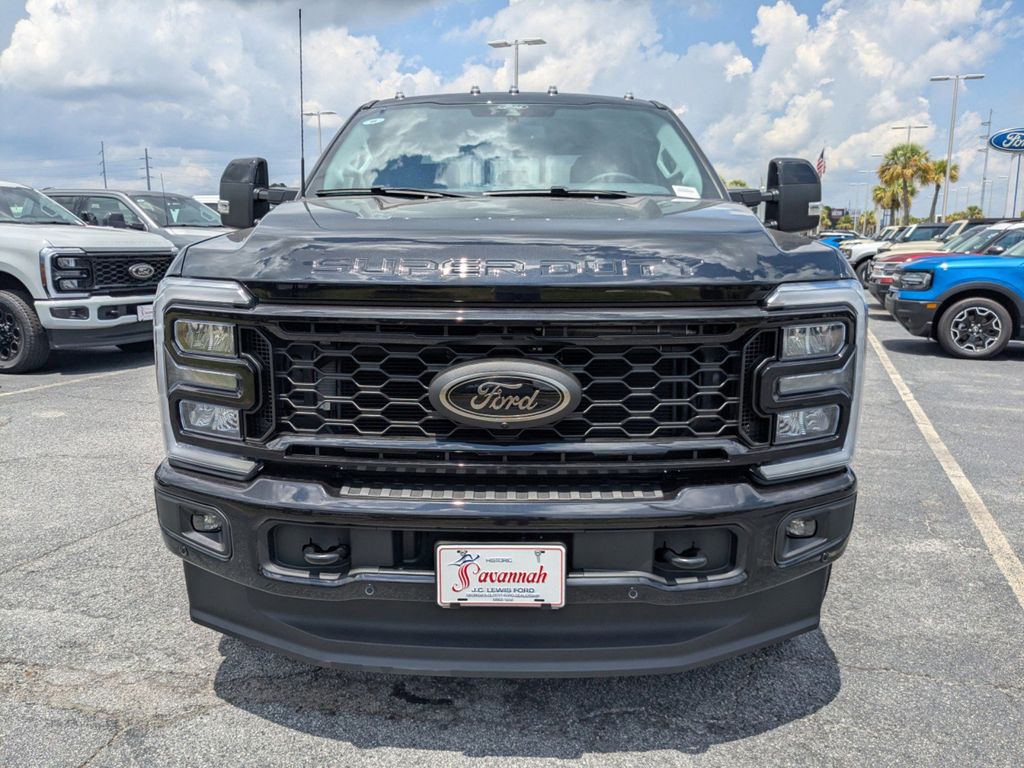 2025 Ford F-350 Super Duty Lariat