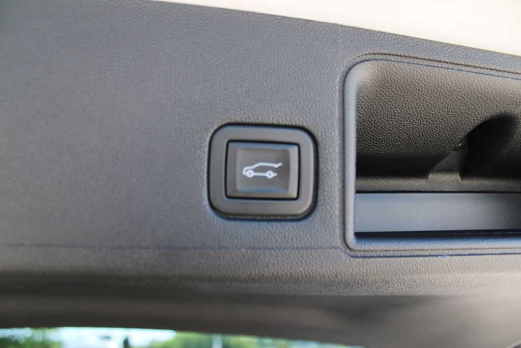 Used 2023 GMC Terrain SUV