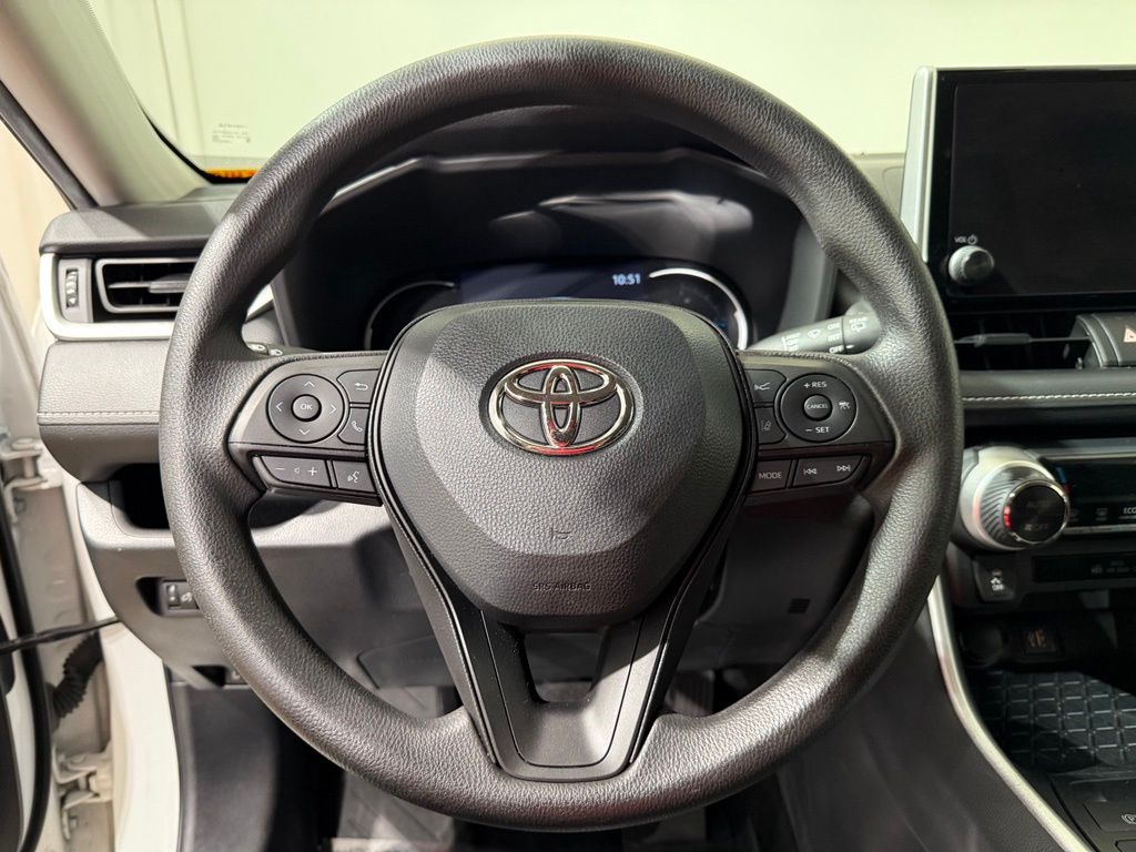 Thumbnail: 2024 Toyota RAV4 - 22