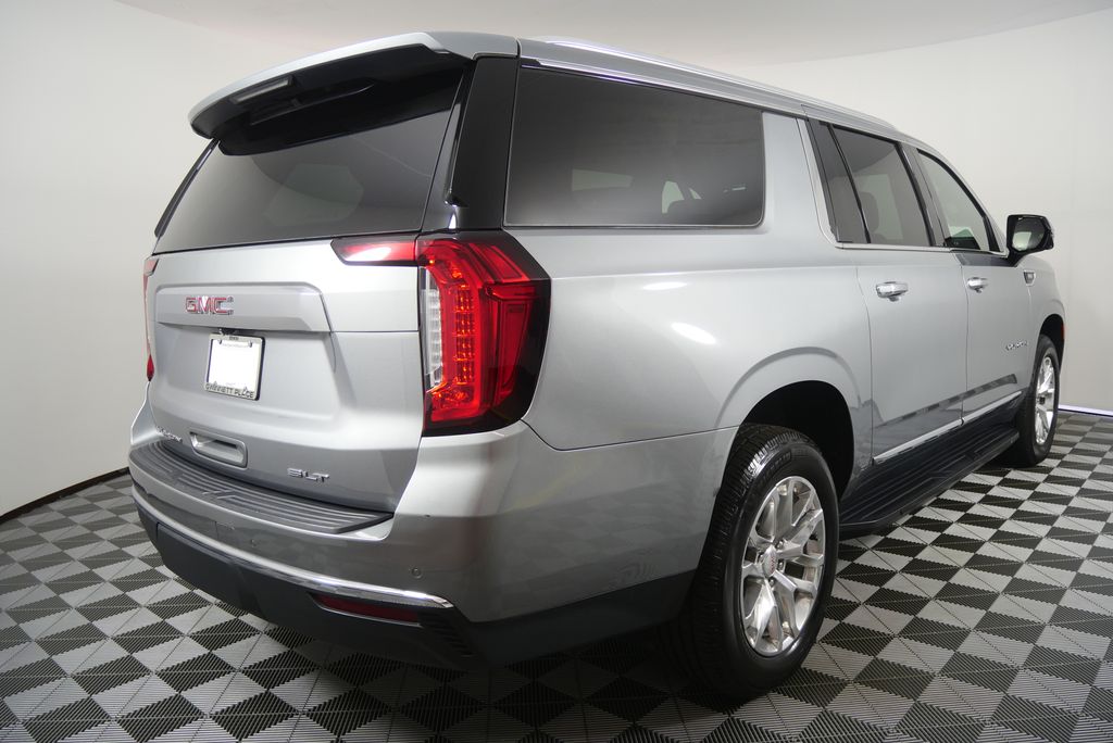 Thumbnail: 2023 GMC Yukon XL - 3