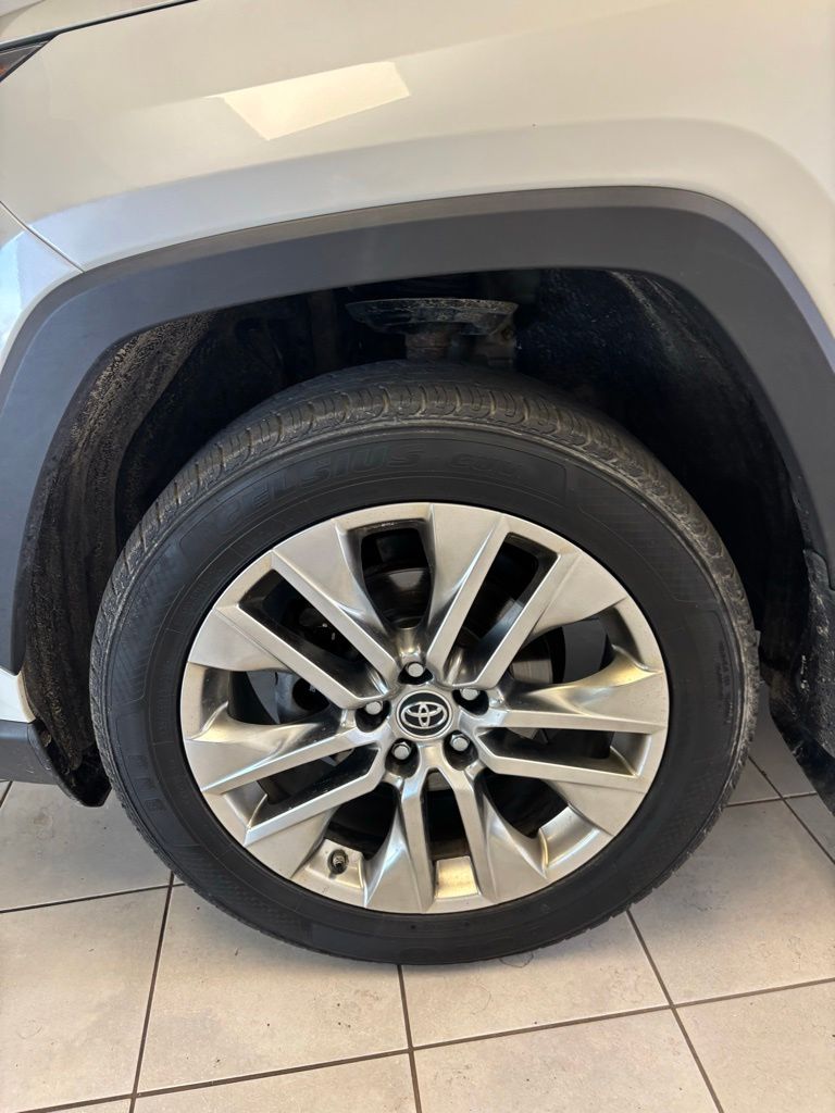 Used 2019 Toyota RAV4 SUV