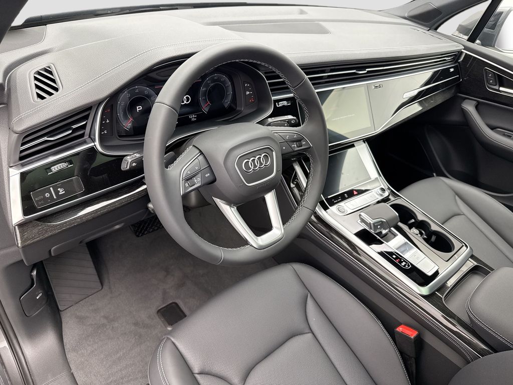 Thumbnail: 2026 Audi Q7 - 10