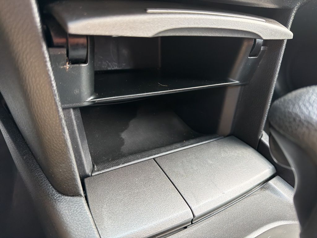 Thumbnail: 2012 Honda Crosstour - 32