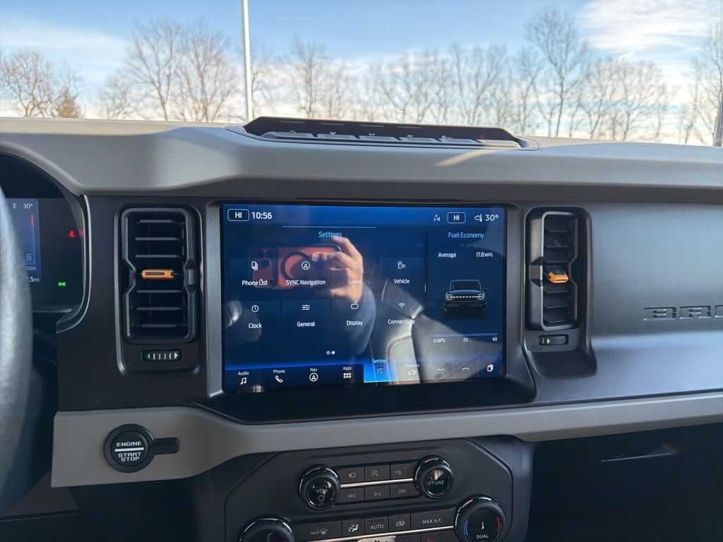 Thumbnail: 2022 Ford Bronco - 14