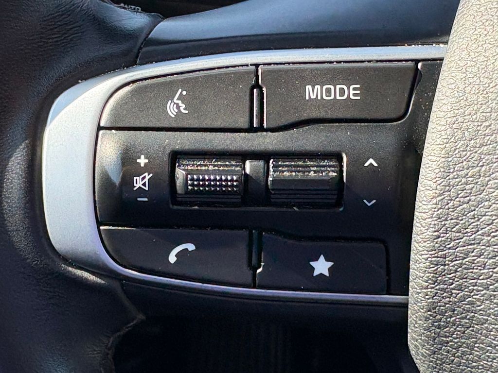2025 Kia Sportage EX Silver at Shottenkirk Kia Fort Bend