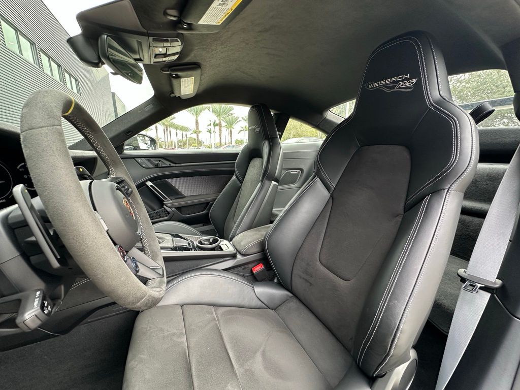 Thumbnail: 2025 Porsche 911 - 5