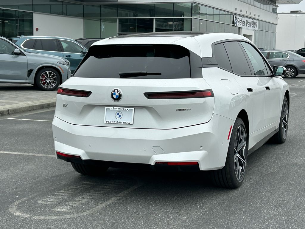 Thumbnail: 2026 BMW iX - 5