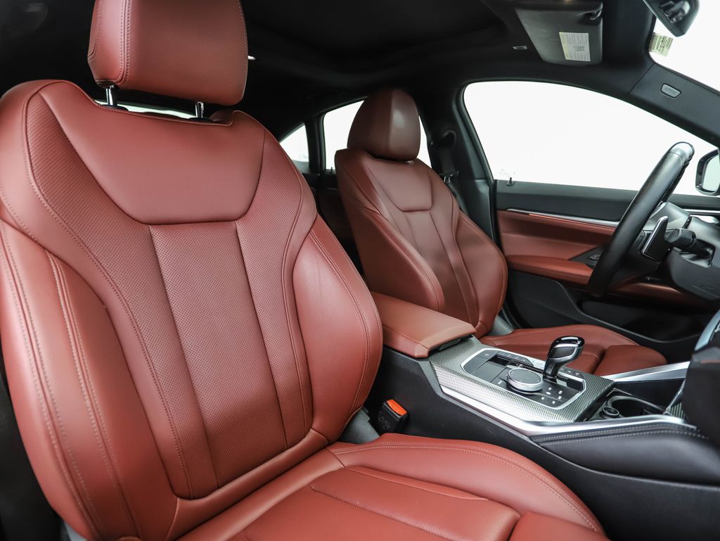 Thumbnail: 2022 BMW 4 Series - 32