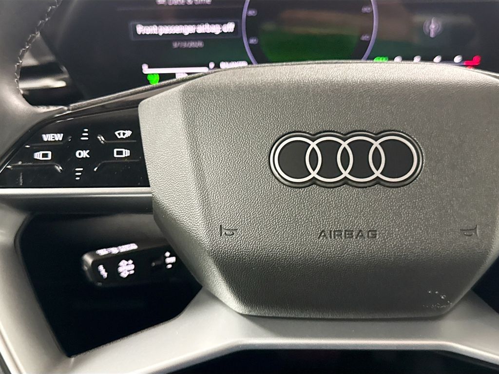 Thumbnail: 2025 Audi Q5 - 11