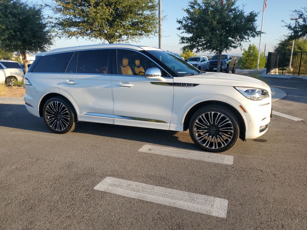 Used Car 2020 Lincoln Aviator  Black Label For Sale Under $35,000 In Austin, Texas