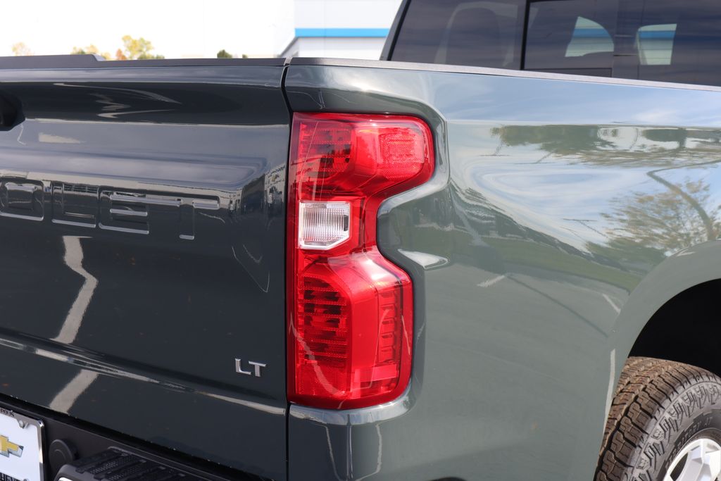 Thumbnail: 2026 Chevrolet Silverado 1500 - 7