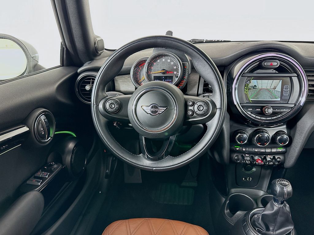 2017 MINI Cooper Base 23