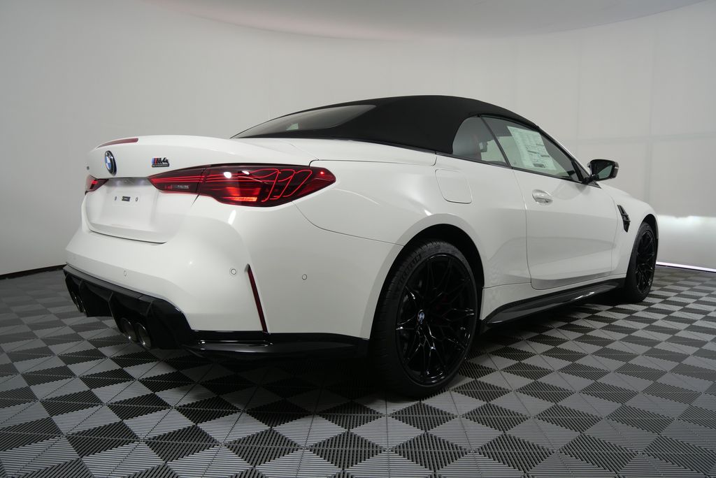 Thumbnail: 2026 BMW M4 - 3