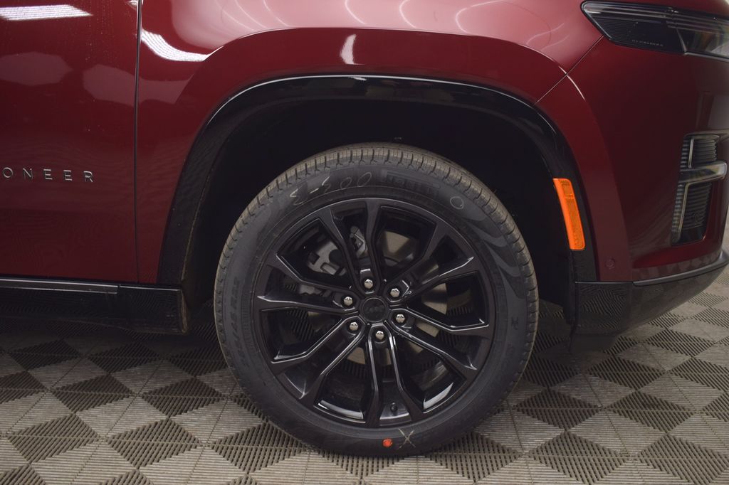 new 2026 Jeep Grand Wagoneer car, priced at $95,550