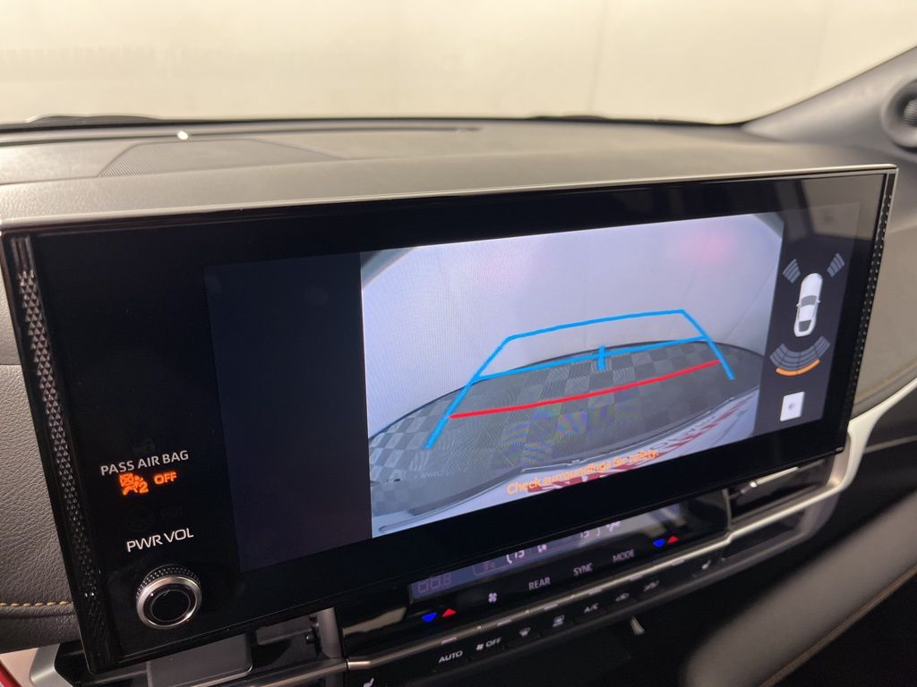 Thumbnail: 2025 Toyota Sienna - 32