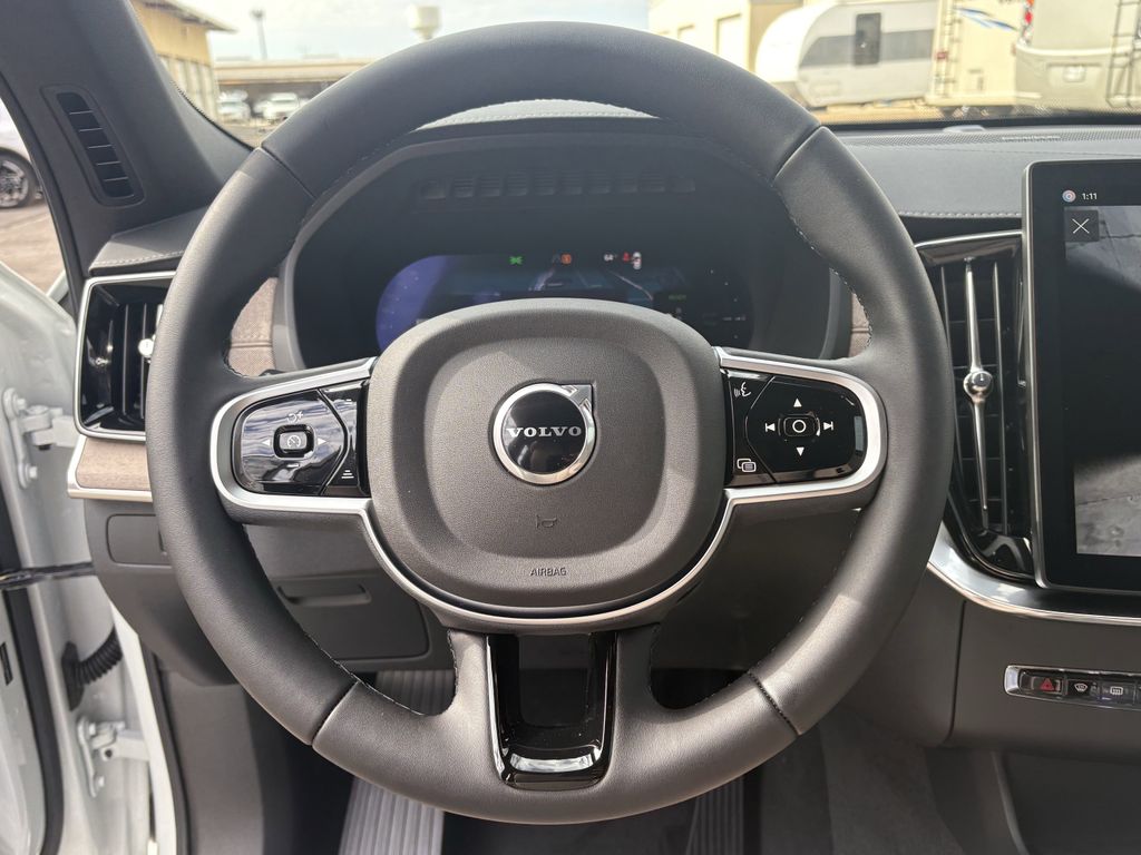 New 2026 White Volvo T8 Ultra image 15