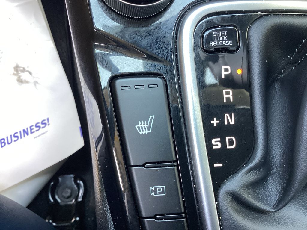 Used 2025 Kia Seltos SUV
