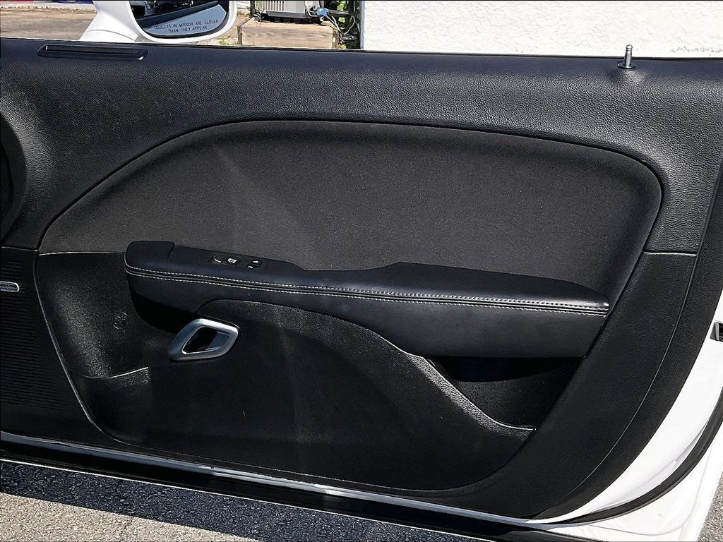 2019 Dodge Challenger — photo 26