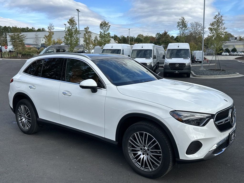 2023 Mercedes-Benz GLC GLC 300 2