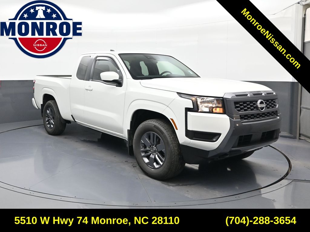 2025 Nissan Frontier SV