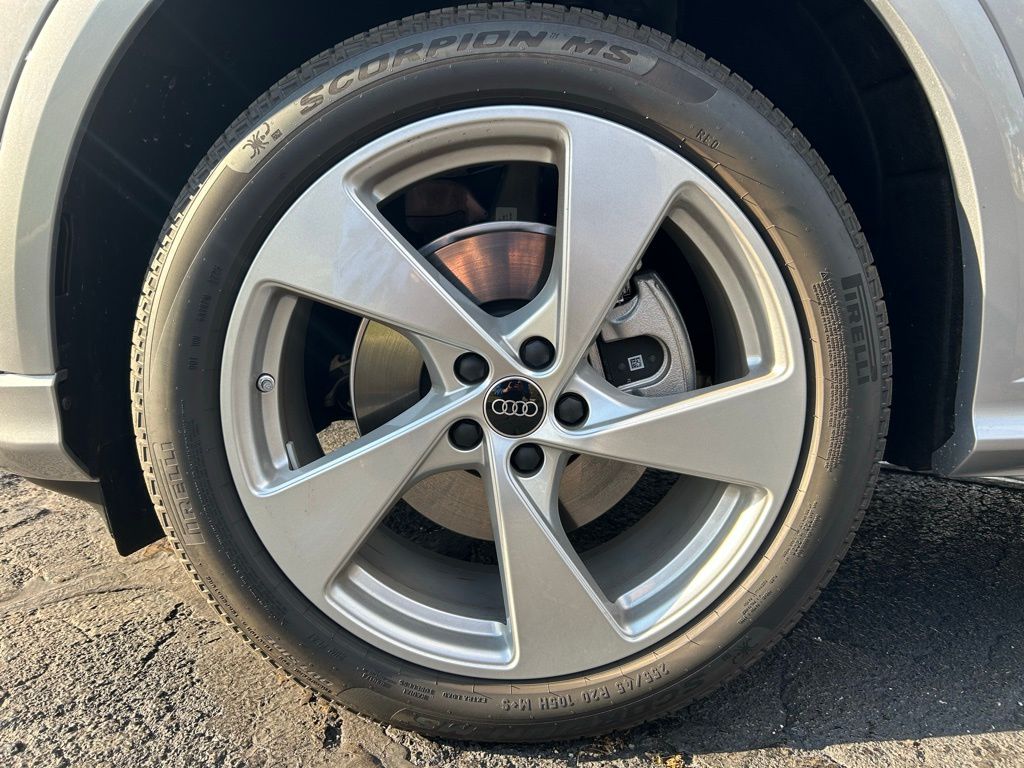 used 2025 Audi Q5 car, priced at $47,498