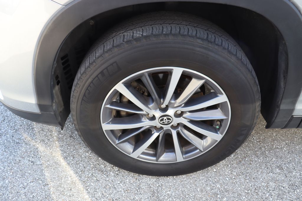 2019 Toyota Highlander XLE 4