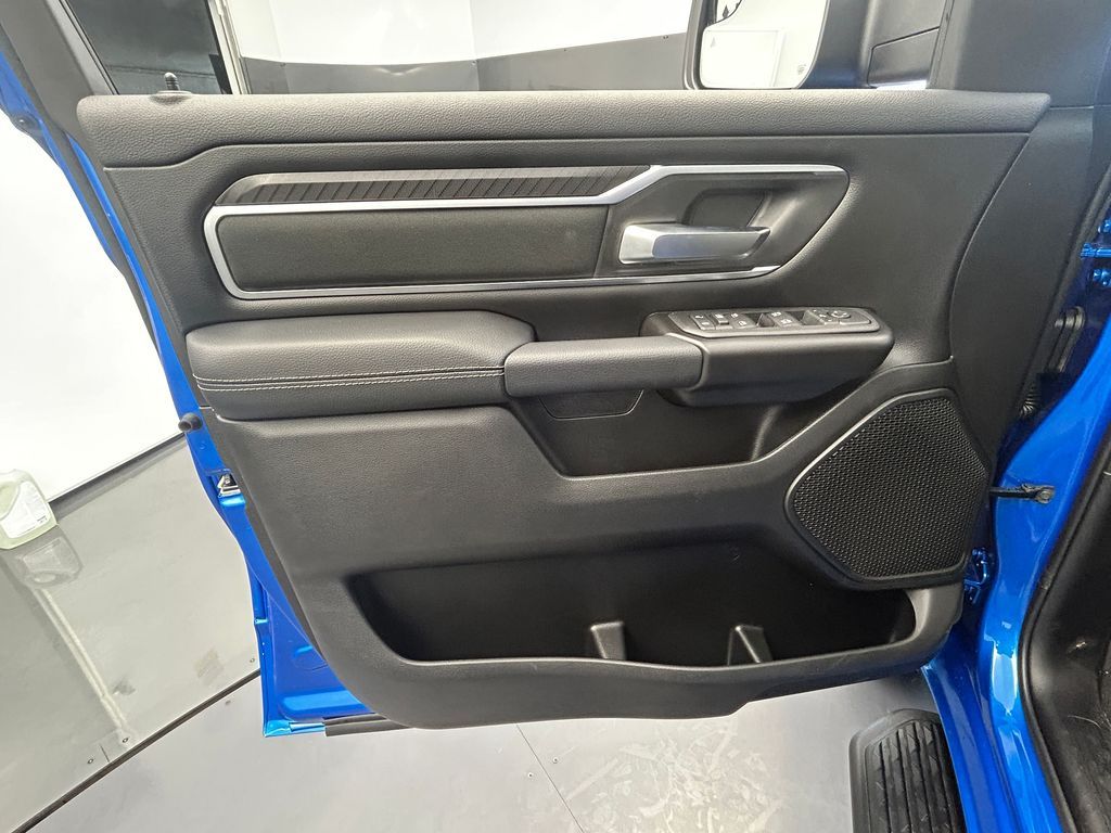 New 2026 Hydro Blue Pearlcoat Ram Big Horn/Lone Star image 12