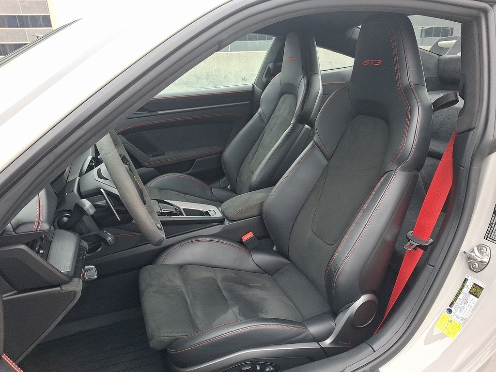 Thumbnail: 2022 Porsche 911 - 5