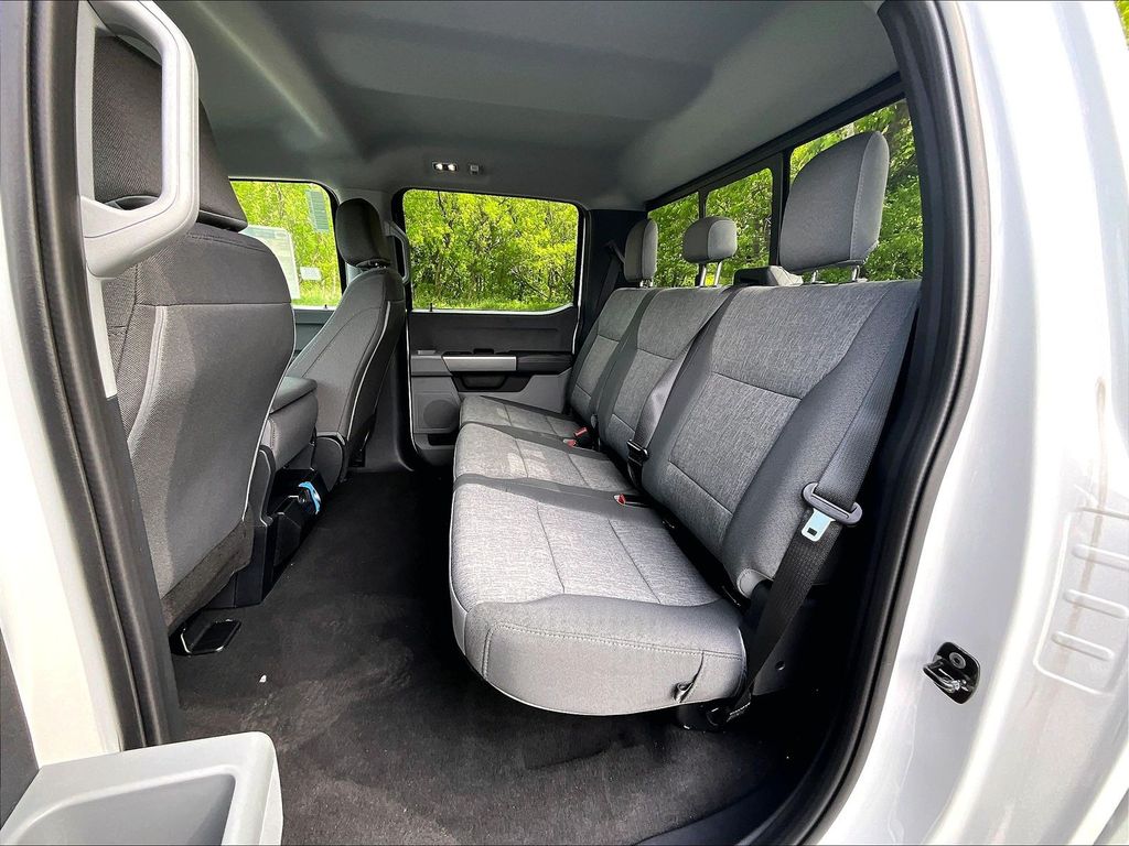 2026 Ford F-350SD — photo 11