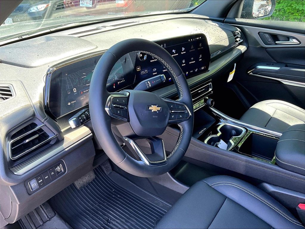 2026 Chevrolet Traverse — photo 9