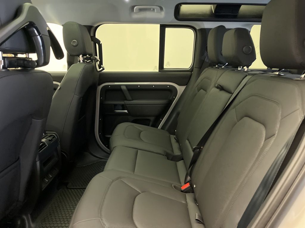 Thumbnail: 2026 Land Rover Defender - 21