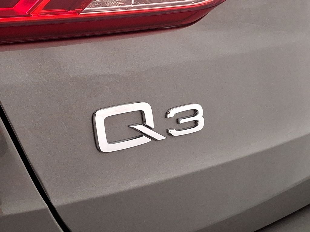 2024 Audi Q3 Premium 28