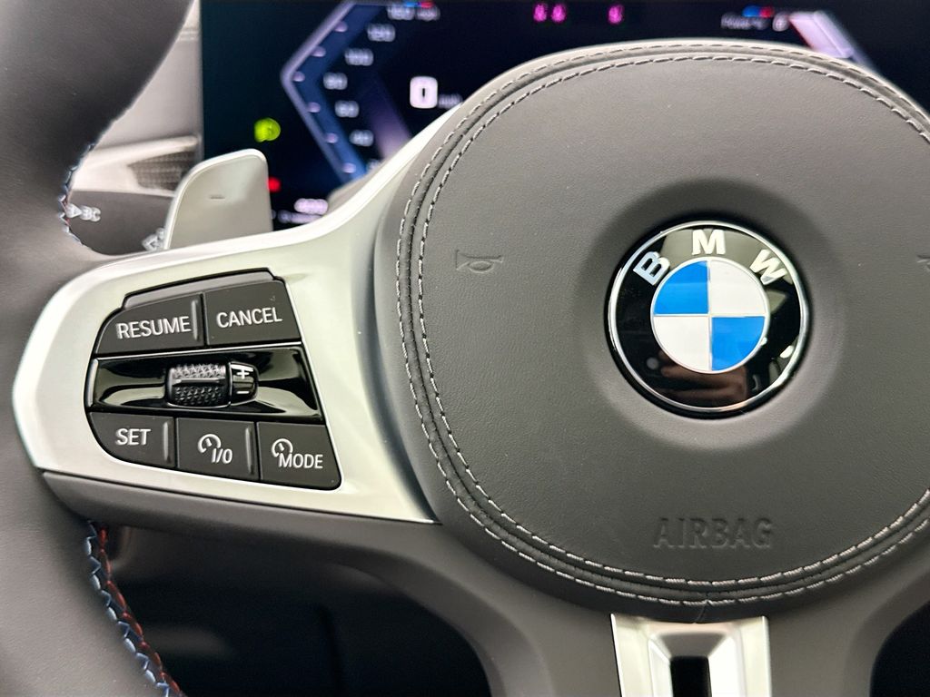 Thumbnail: 2027 BMW X7 - 11
