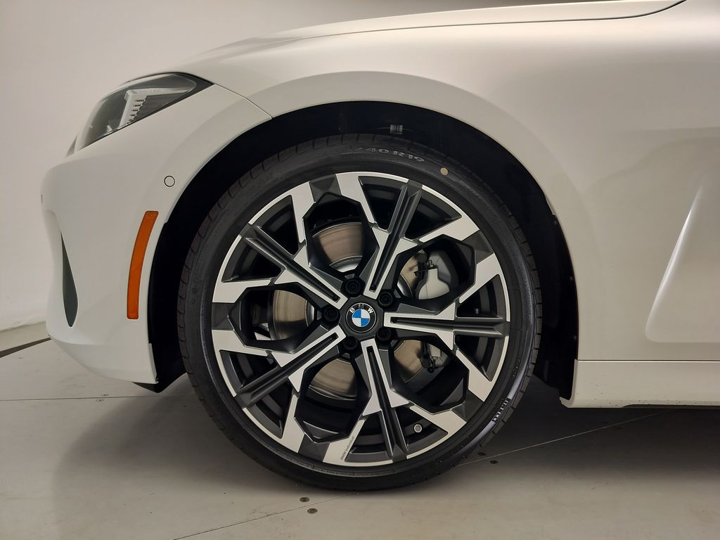 Thumbnail: 2027 BMW 4 Series - 5