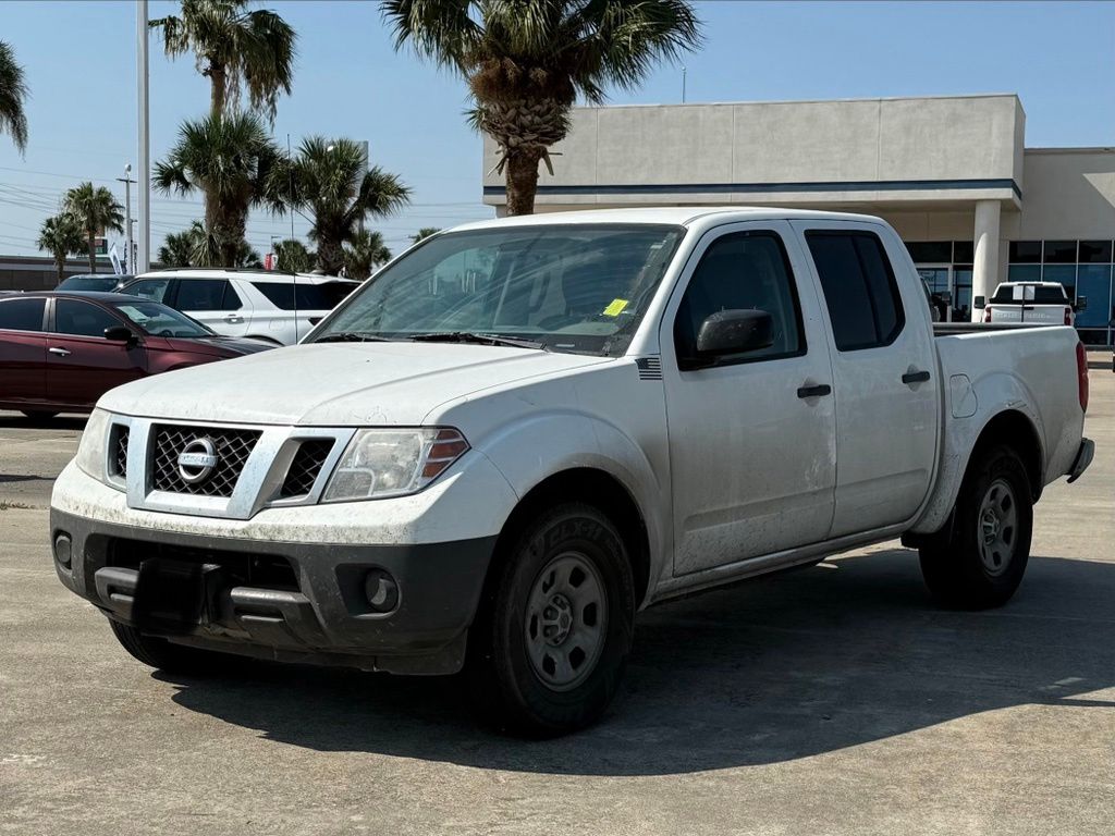 Glacier White 2016 Nissan Frontier Pickup Truck 4X2 5-Speed Automatic Overdrive
