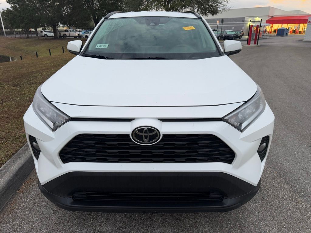 2021 Toyota RAV4 XLE 8