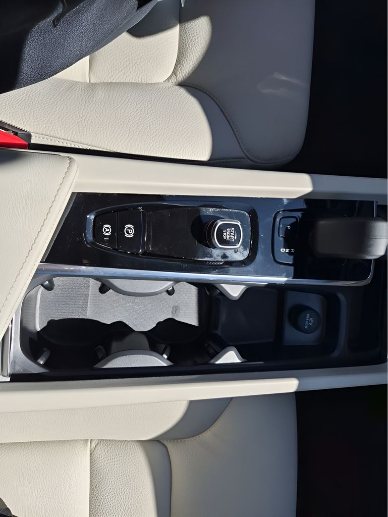 Used Car 2025 Volvo Xc60  B5 Plus For Sale Under $40,000 In Austin, Texas