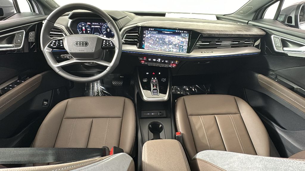 2025 Audi Q4 e-tron  11