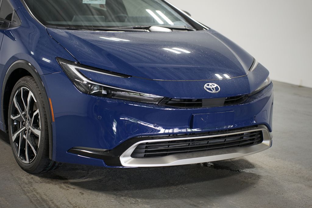 2025 Toyota Prius Plug-in 4