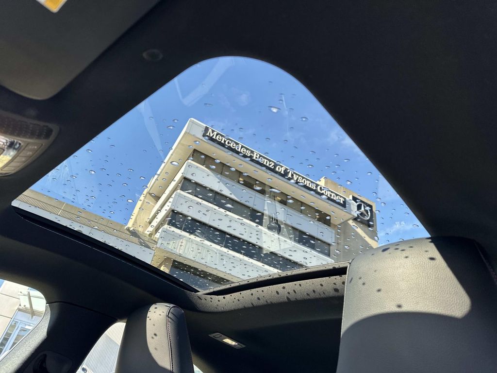 Thumbnail: 2022 Mercedes-Benz CLA - 31