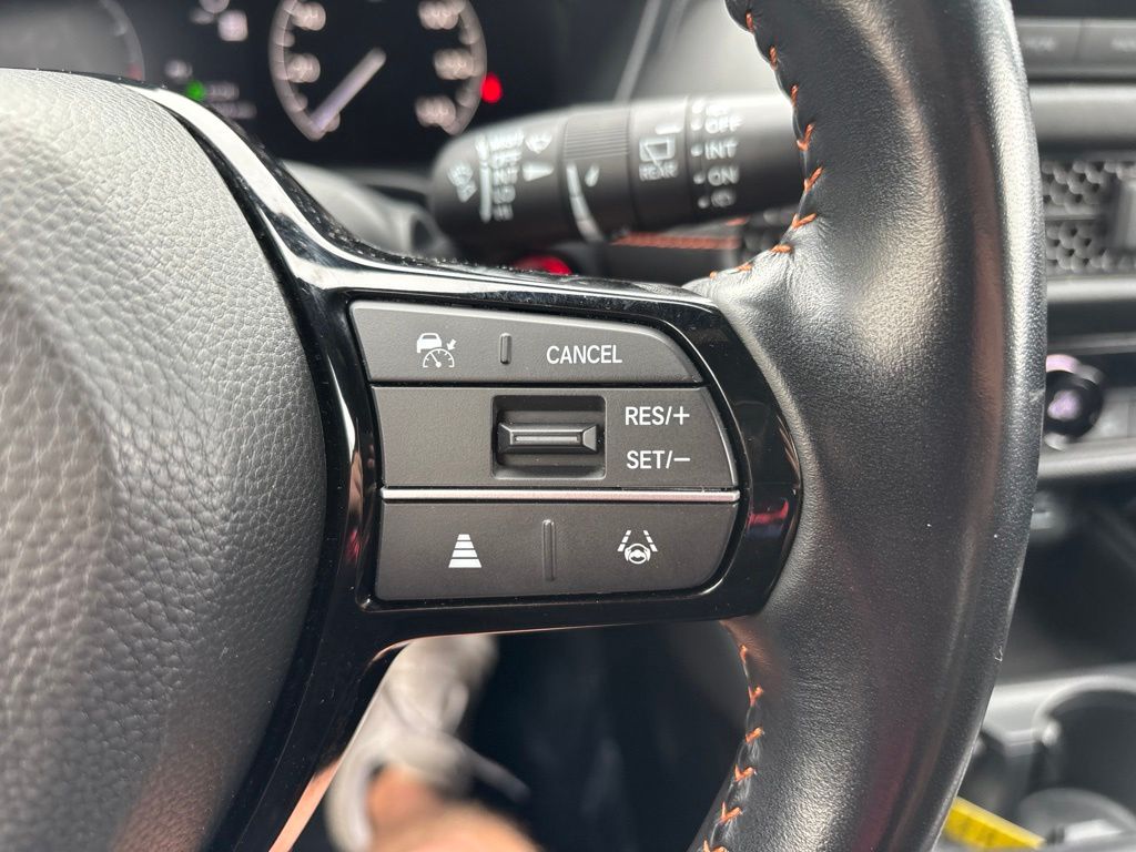 Used 2025 Honda HR-V SUV