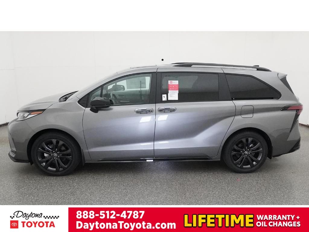 New 2026 Toyota Sienna Van