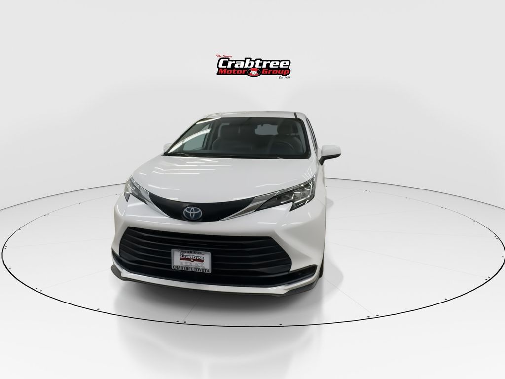 Used 2023 Toyota Sienna Van
