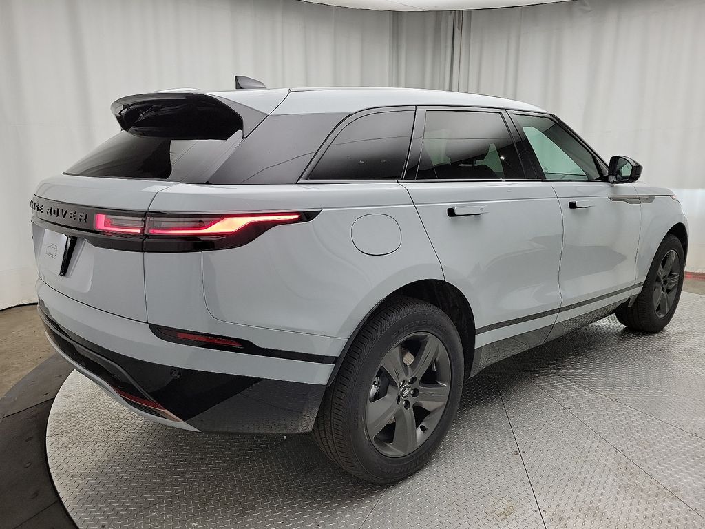 2025 Land Rover Range Rover Velar Dynamic SE 3