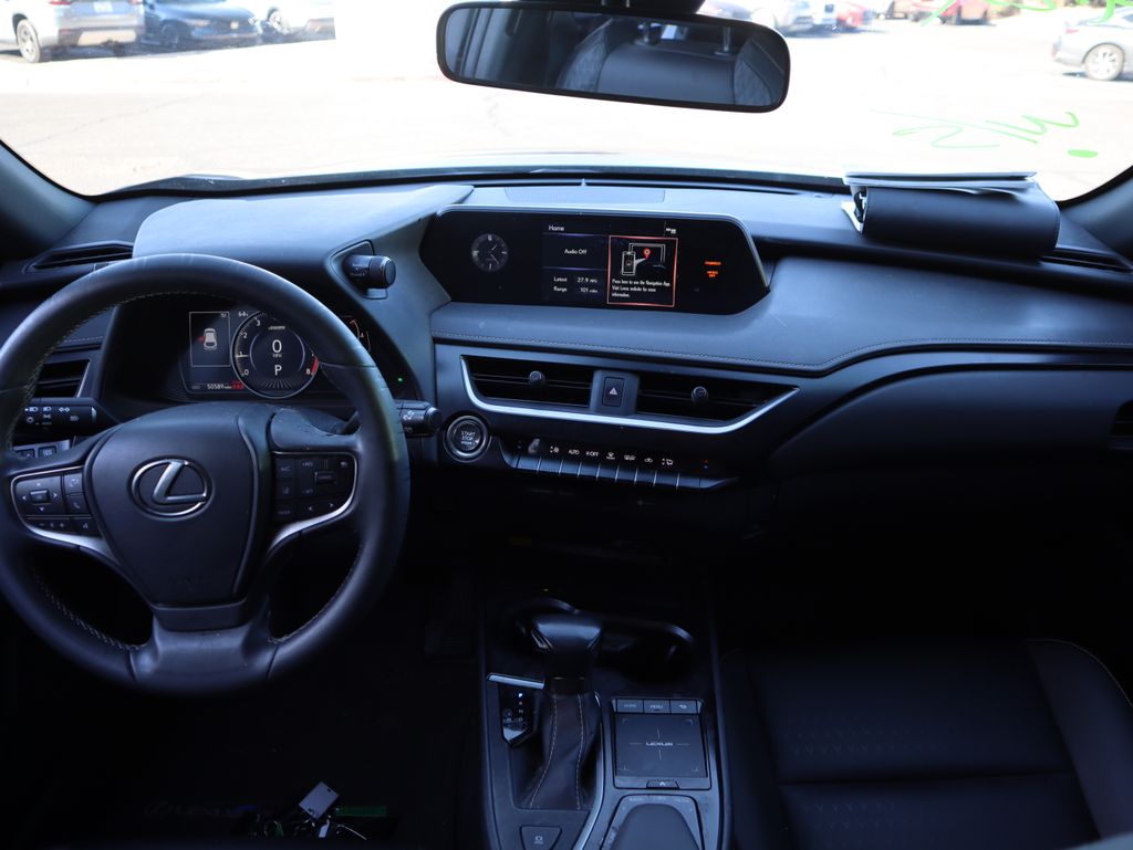 Thumbnail: 2022 Lexus UX - 7